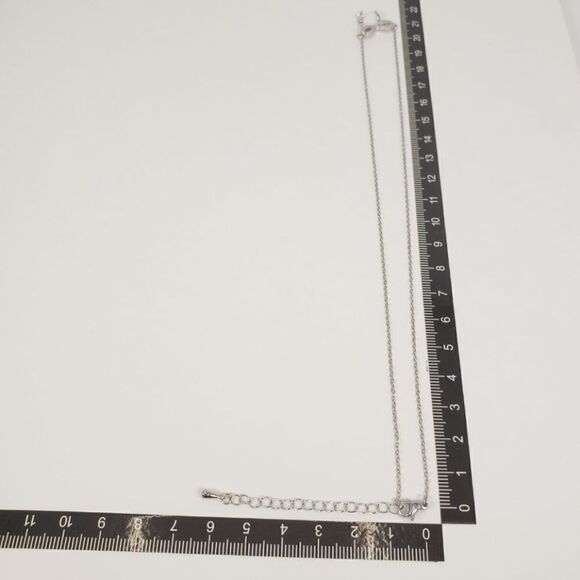 Brand New Rhinestone Diamond Style Ribbon Necklace - Picture 6 of 6